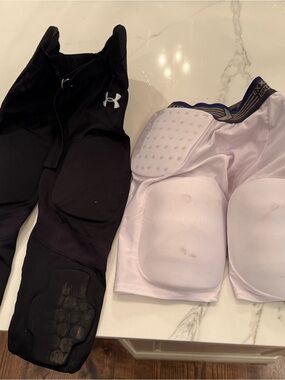Under Armour Kids Padded football Pants and girdle - Black & White